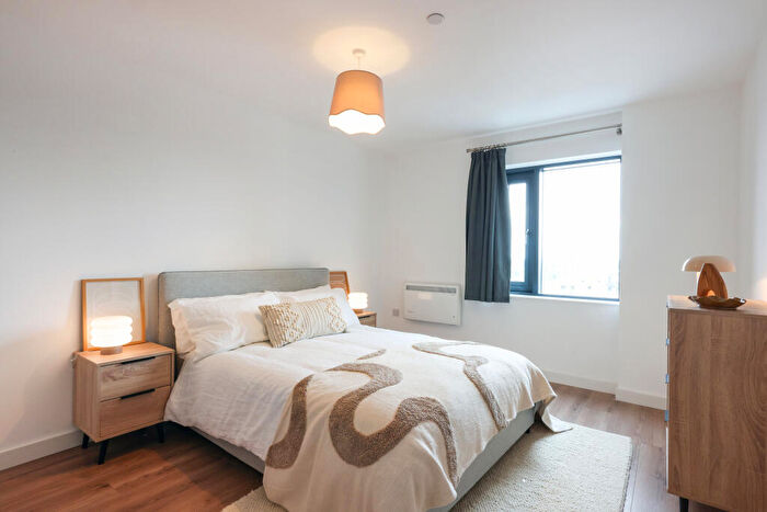 2 Bedroom Apartment To Rent In The Lansdowne, Hagley Road, Birmingham, B16