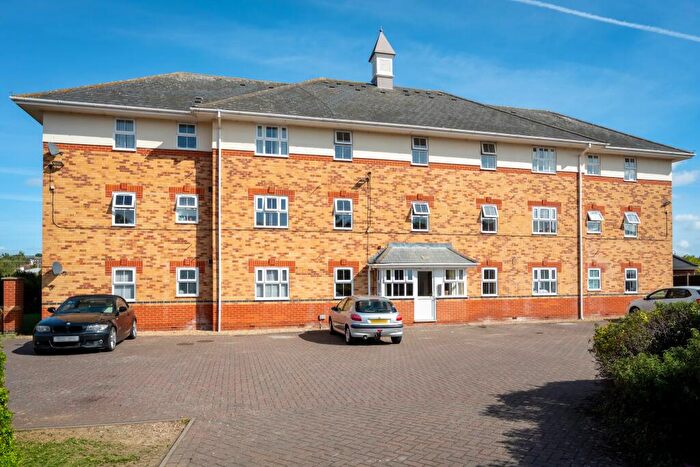 1 Bedroom Flat For Sale In Haddon Park, Hythe, Colchester, CO1