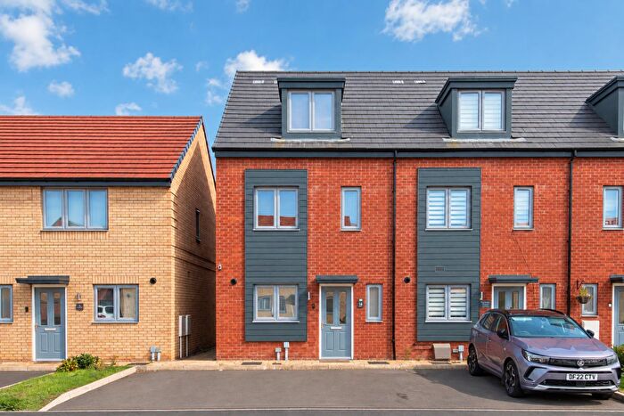 3 Bedroom Town House For Sale In Feldspar Avenue, Wellingborough, NN8