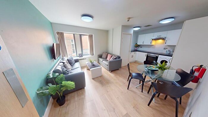 4 Bedroom Flat To Rent In Catherine House, Woolpack Lane, D2