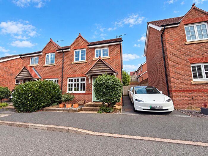 3 Bedroom Semi-Detached House For Sale In Newman Drive, Church Gresley, Swadlincote, DE11