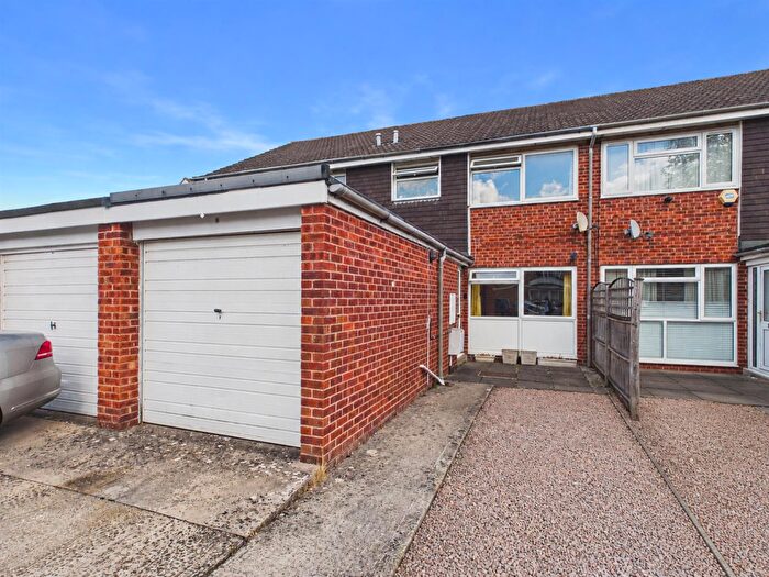 3 Bedroom Terraced House For Sale In Denmark Road, Gloucester, GL1
