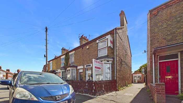2 Bedroom End Of Terrace House For Sale In Churchfield Road, Peterborough, PE4