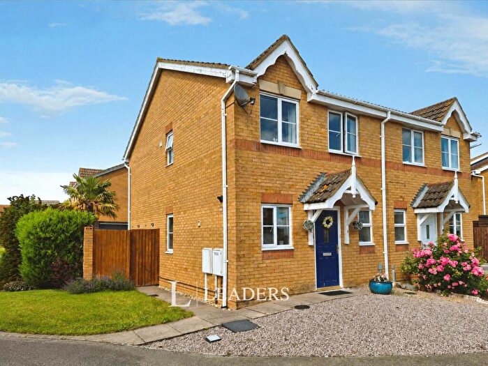 2 Bedroom Semi-Detached House For Sale In Moors Close, Deanshanger, Milton Keynes, MK19