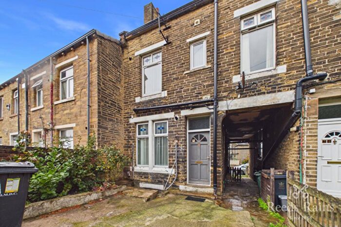 3 Bedroom Terraced House For Sale In Crossley Street, Bradford, West Yorkshire, BD7