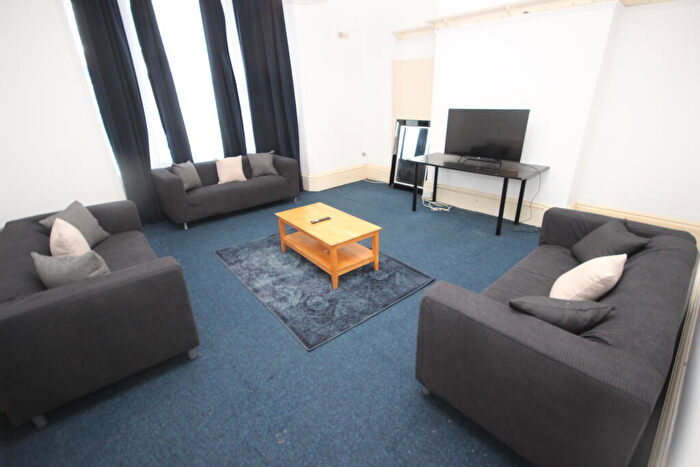 6 Bedroom Terraced House To Rent In Cumberland Avenue, Liverpool, L17