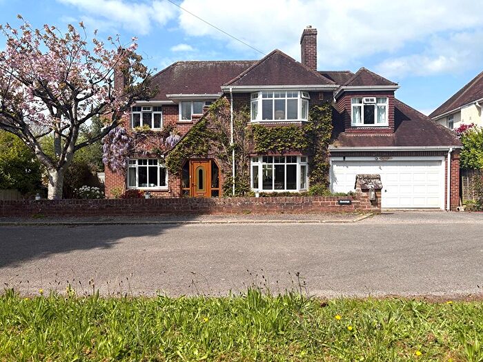 4 Bedroom Detached House For Sale In Glenkeleigh, Exeter Road, EX14