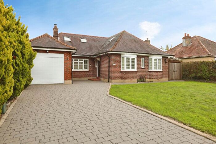 5 Bedroom Bungalow For Sale In North Road, Crawley, RH10