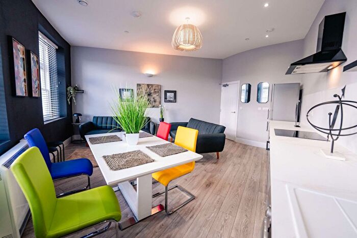 2 Bedroom Flat To Rent In Pontcanna, CF11