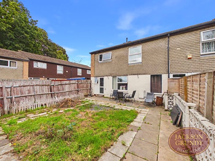 3 Bedroom End Of Terrace House For Sale In Leyside Court, Goldings, NN3