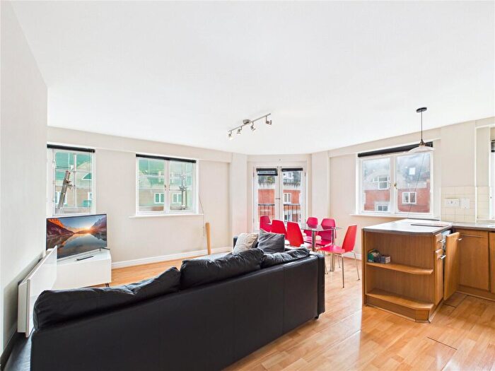 2 Bedroom Apartment For Sale In Flat Sackville Place, Manchester, M1