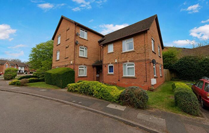 1 Bedroom Flat To Rent In Kingsmead, Northampton, NN2