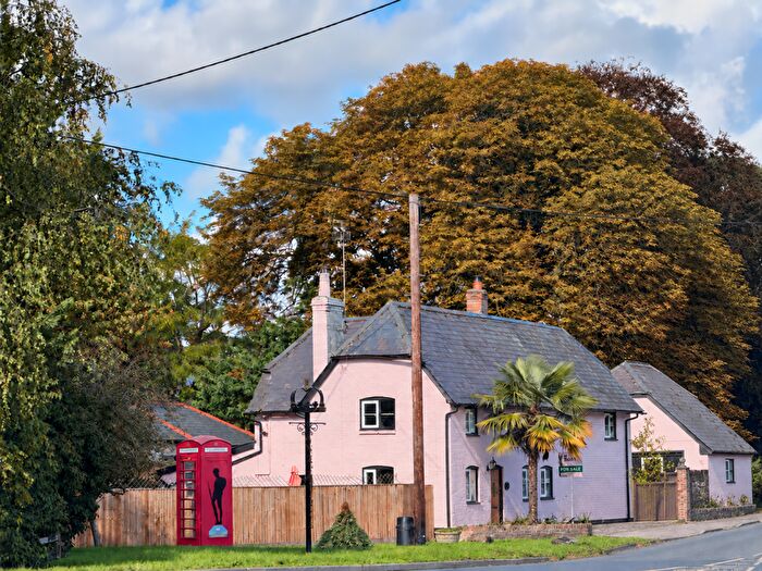 3 Bedroom Detached House For Sale In High Street, Collingbourne Ducis, SN8