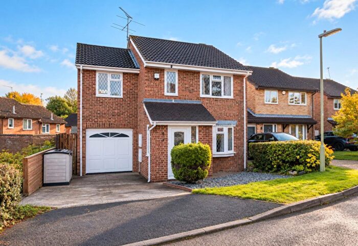 4 Bedroom Detached House For Sale In Cropmark Way, Hatch Warren, RG22
