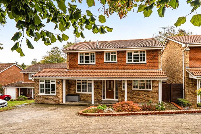 4 Bedroom Detached House For Sale In Highlands Park, Seal, Sevenoaks, TN15