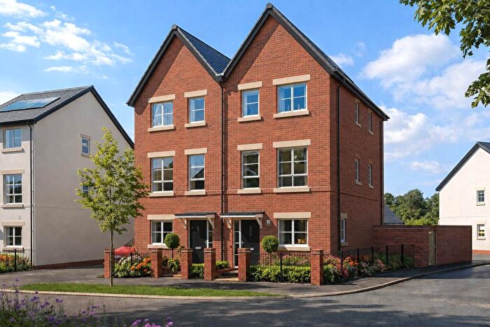 3 Bedroom Semi-Detached House For Sale In Honor Close, Exeter, EX2