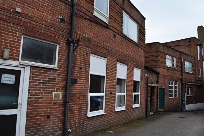 1 Bedroom Flat To Rent In Flat, High Street, Alfreton, DE55