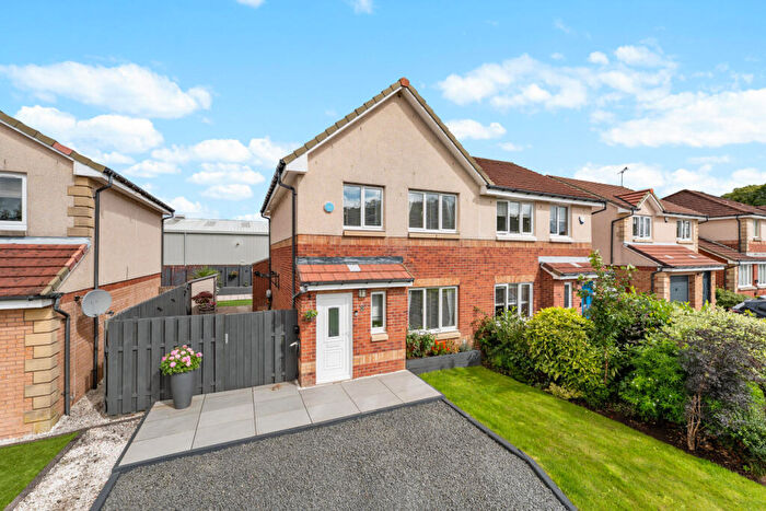 3 Bedroom Semi-Detached House For Sale In Levern Bridge Road, Glasgow, G53