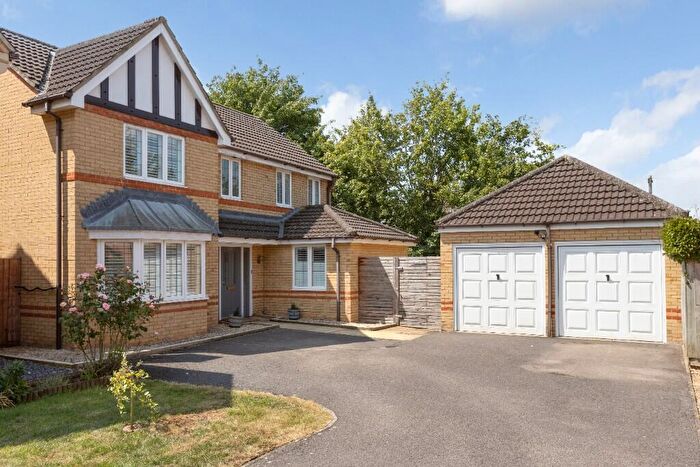 5 Bedroom Detached House For Sale In Cornbrash Rise, Paxcroft Mead, BA14