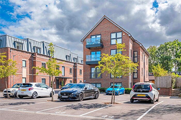 2 Bedroom Flat For Sale In Aspen Place, Bushey Heath, Bushey, Hertfordshire, WD23