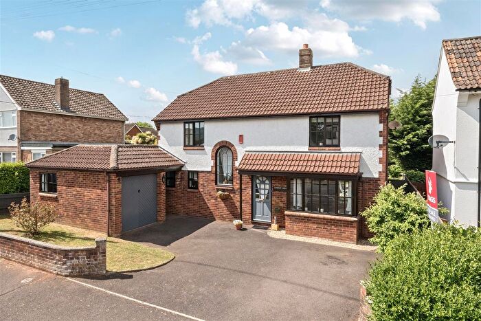 4 Bedroom Detached House For Sale In Wellesley Park, Wellington, TA21