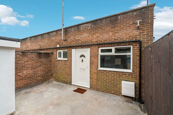 1 Bedroom Flat To Rent In Market Square, Stevenage, SG1