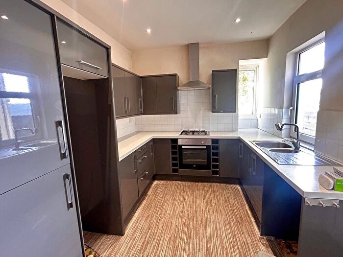 3 Bedroom Terraced House To Rent In Penbryn Road, Neath, SA10