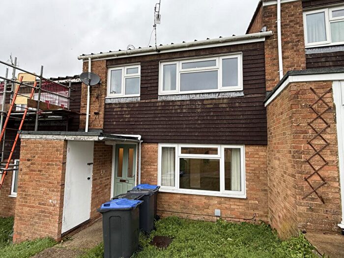 3 Bedroom Terraced House To Rent In Gainsborough Close, Salisbury, SP2