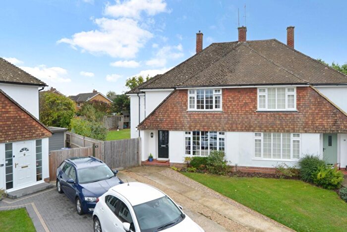 4 Bedroom Semi-Detached House For Sale In Hitherwood, Cranleigh, GU6