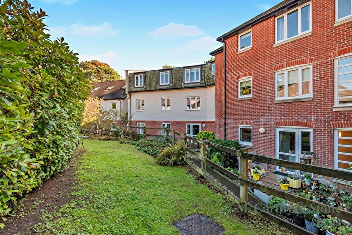 2 Bedroom Apartment For Sale In Cherrett Court, Ringwood Road, Ferndown, BH22