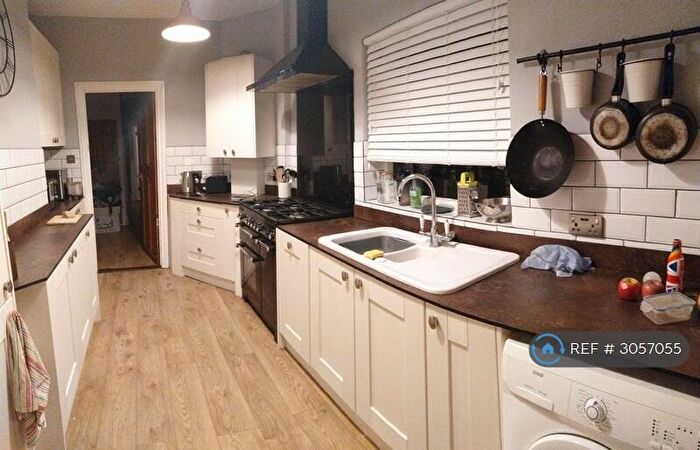 3 Bedroom Terraced House To Rent In Douglas Road, Portsmouth, PO3
