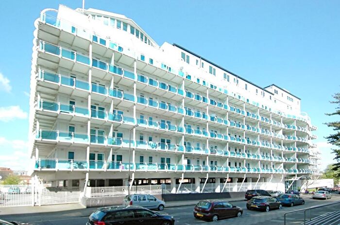 2 Bedroom Flat For Sale In Lyon Road, Harrow, HA1