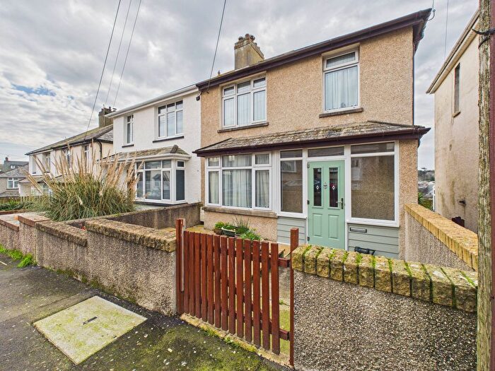 3 Bedroom Semi-Detached House For Sale In Southfield Road, Bude, EX23