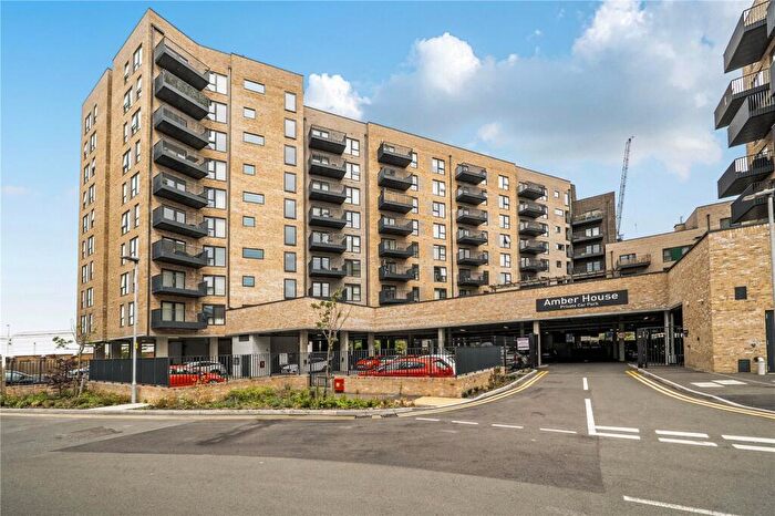 1 Bedroom Apartment For Sale In Market Street, Bracknell, Berkshire, RG12