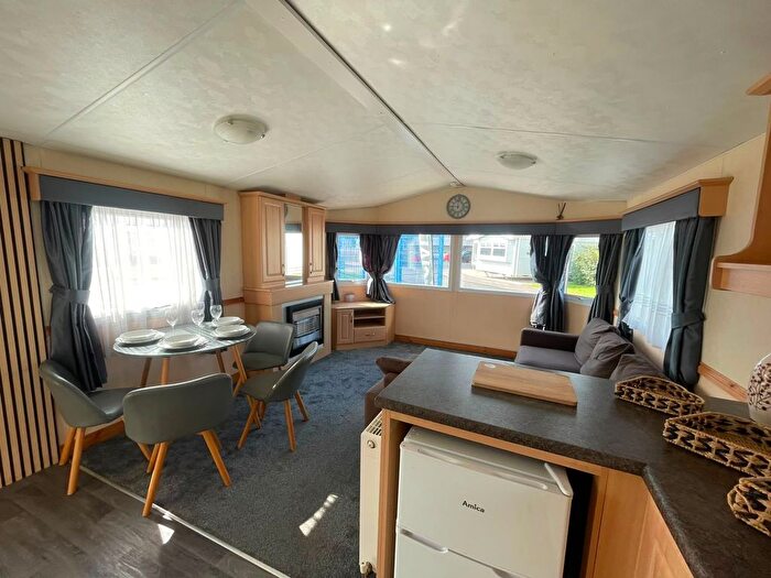 3 Bedroom Mobile/park Home For Sale In Glendale Holiday Park, Port Carlisle Wigton, CA7