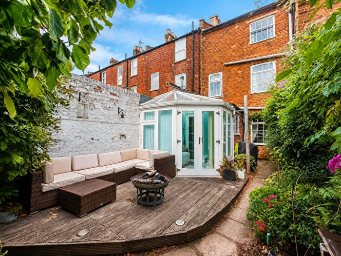 4 Bedroom Town House For Sale In Leicester Terrace, Northampton, NN2