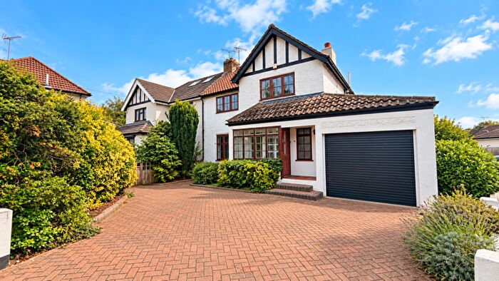 3 Bedroom Property To Rent In Squirrels Heath Lane, Hornchurch, RM11