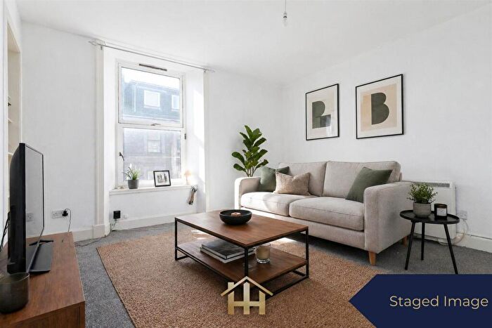 2 Bedroom Flat For Sale In Albert Street, Dundee, DD4