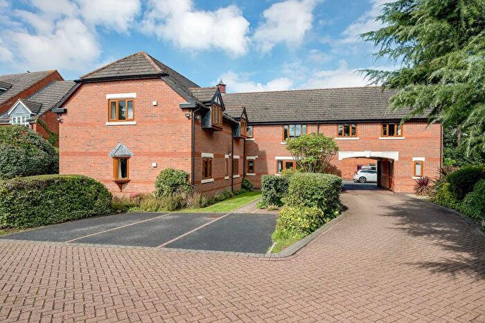 2 Bedroom Flat For Sale In Station Road, Oakham, LE15
