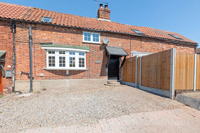 1 Bedroom Terraced House For Sale In Balancing Intentional Living With Expansive Gardens In Beccles Road, Fritton, NR31