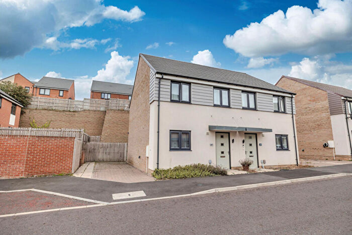 2 Bedroom Semi-Detached House For Sale In Chesterholm Avenue, Scotswood, Newcastle Upon Tyne, NE15