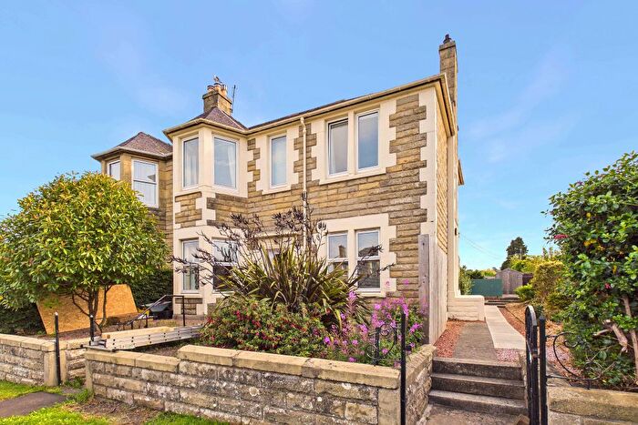 2 Bedroom Flat For Sale In Parkgrove Avenue, Clermiston, Edinburgh, EH4