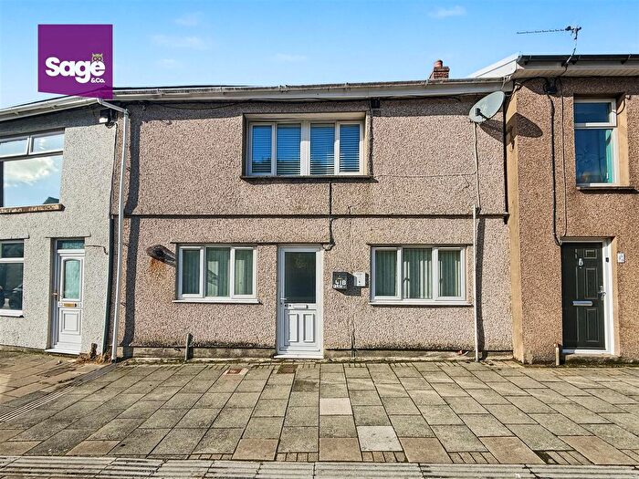 2 Bedroom Flat For Sale In High Street, Cross Keys, Newport, NP11