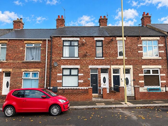 2 Bedroom Flat For Sale In Tadema Road, South Shields, Tyne And Wear, NE33