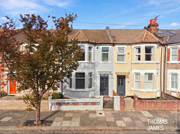 3 Bedroom Terraced House For Sale In Sandford Avenue, London, N22