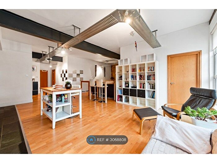 2 Bedroom Flat To Rent In London, London, E2