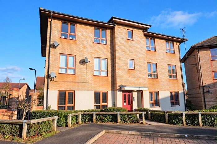 2 Bedroom Flat For Sale In Reynolds Place, Grange Farm, Milton Keynes, Buckinghamshire, MK8