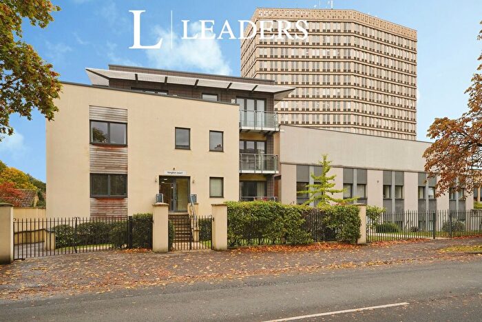 2 Bedroom Flat To Rent In Langton Court, Montpellier Terrace, Cheltenham, GL50
