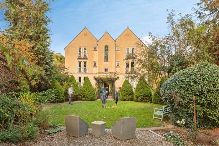 2 Bedroom Flat For Sale In The Ropewalk, Bradford-On-Avon, BA15
