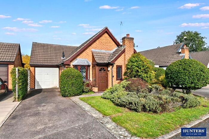 2 Bedroom Bungalow For Sale In Milverton Close, Wigston, LE18